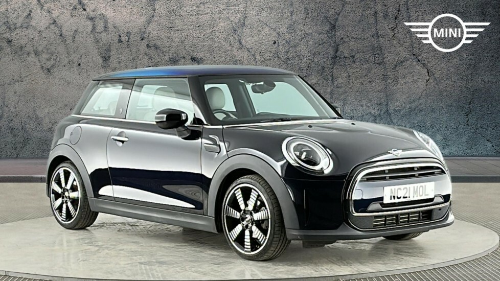 Mini Hatch 3-Door Hatch Cooper Exclusive Black