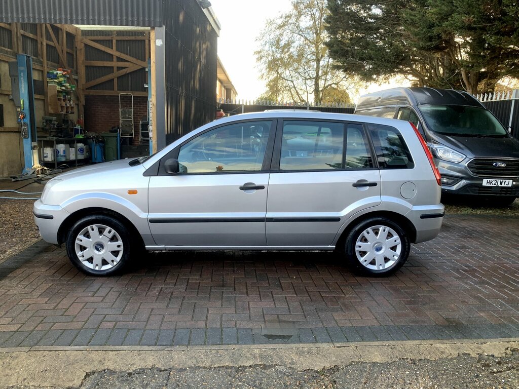 Ford Fusion 1.4 2 Hatchback 158 Gkm, 79 Bh Silver #6