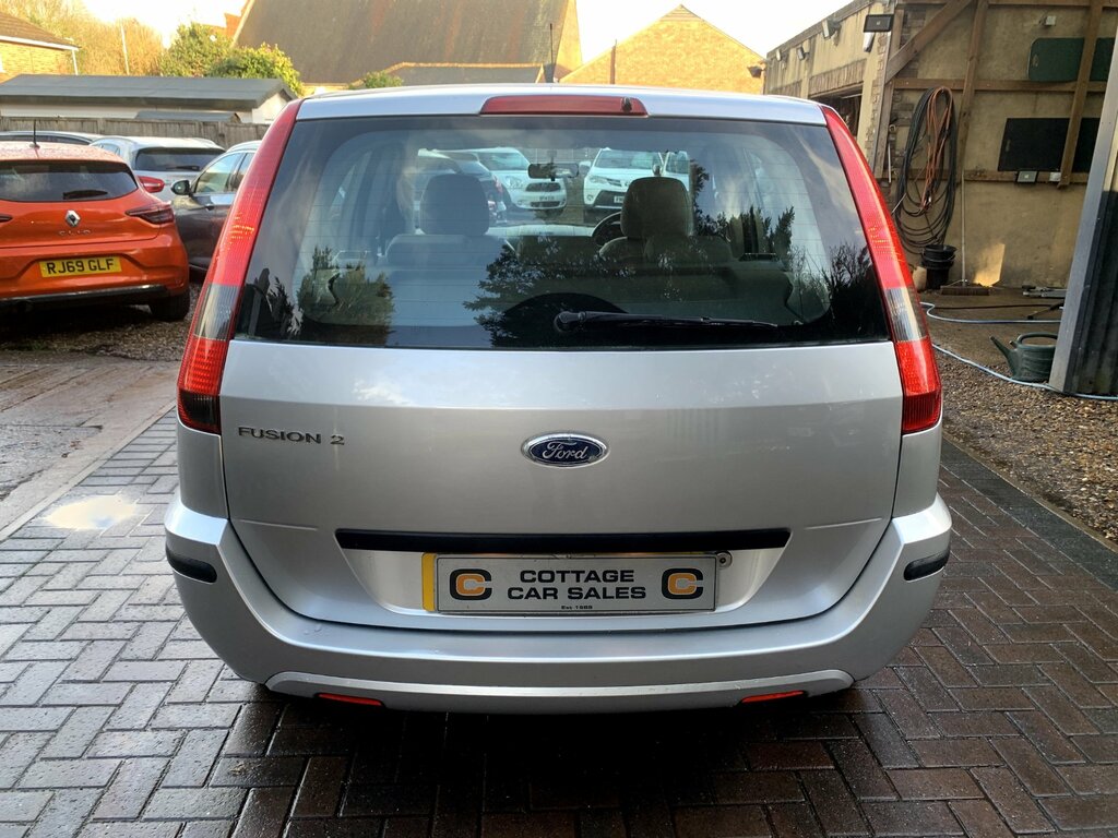 Ford Fusion 1.4 2 Hatchback 158 Gkm, 79 Bh Silver #4