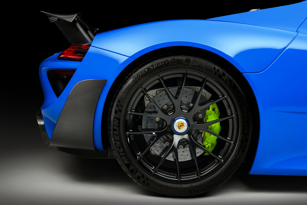 Porsche 918 Spyder S-a Silver #13