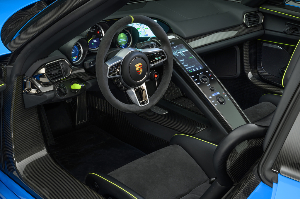 Porsche 918 Spyder S-a Silver #22