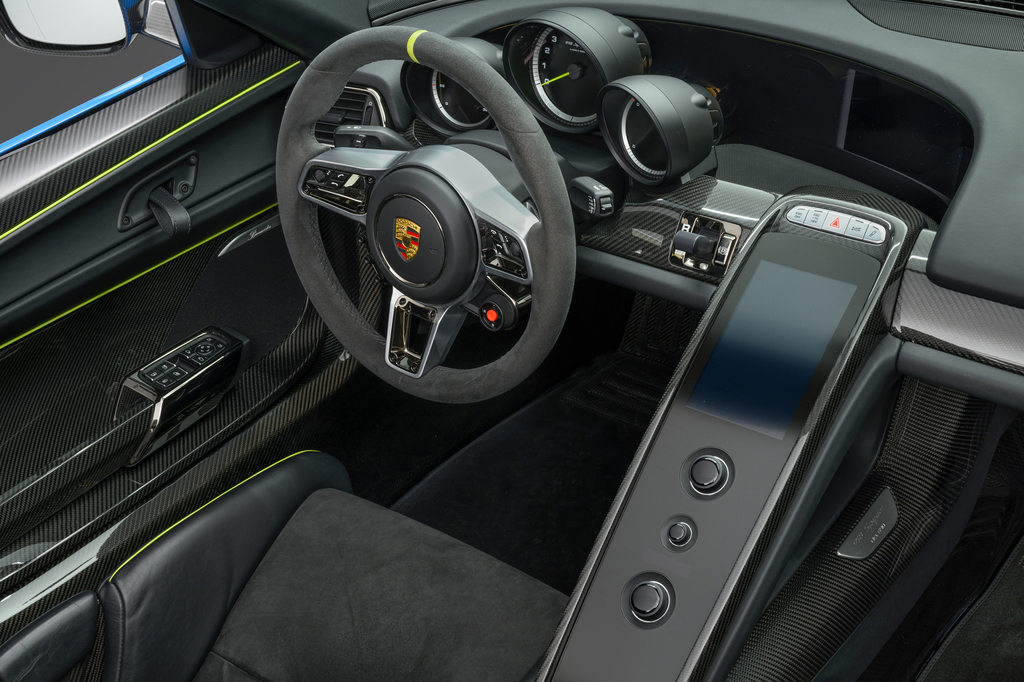 Porsche 918 Spyder S-a Silver #28
