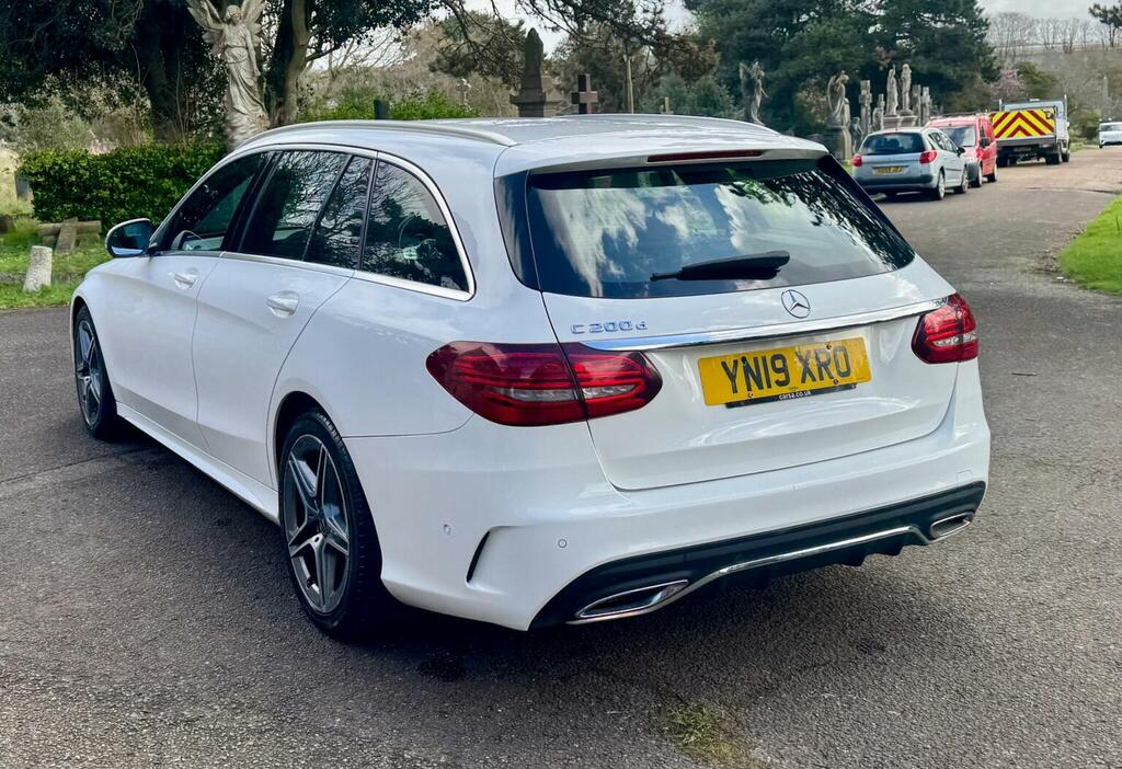Mercedes-Benz C Class Estate 1.6 C200d Amg Line Premium G-tronic Euro White #3