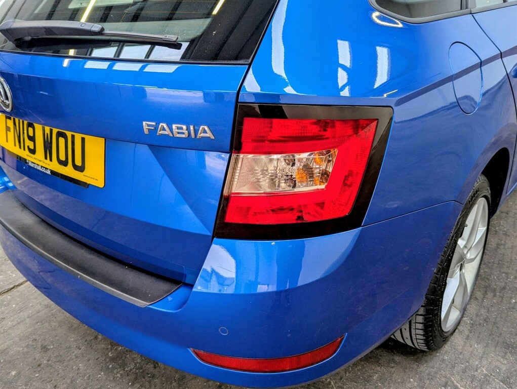 Skoda Fabia 1.0 Tsi Se L Dsg Euro 6 Ss FN19WOU Blue #6