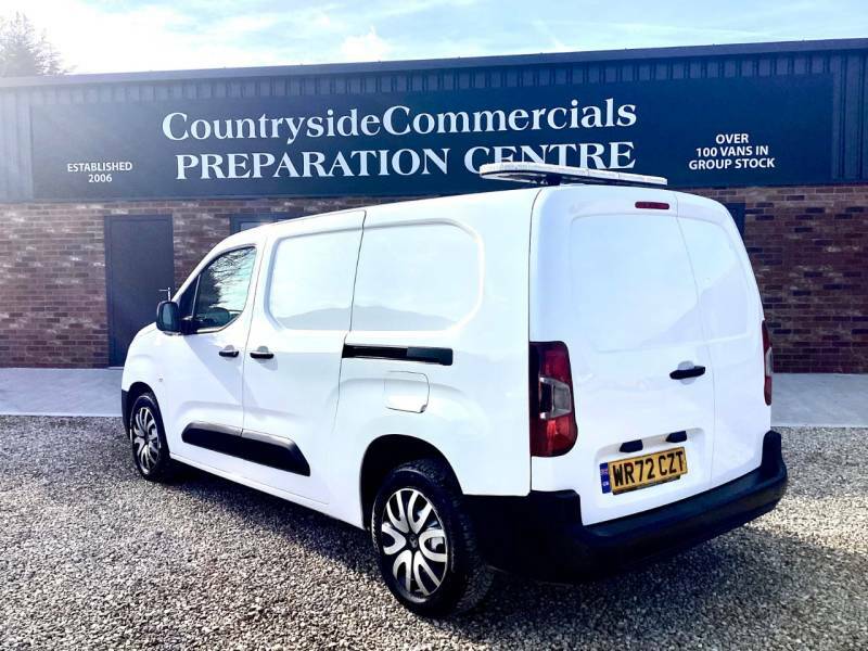 Vauxhall Combo 2300 1.5 Turbo D 100Ps H1 Dynamic Crew Van - 2022 WR72CZT White #2