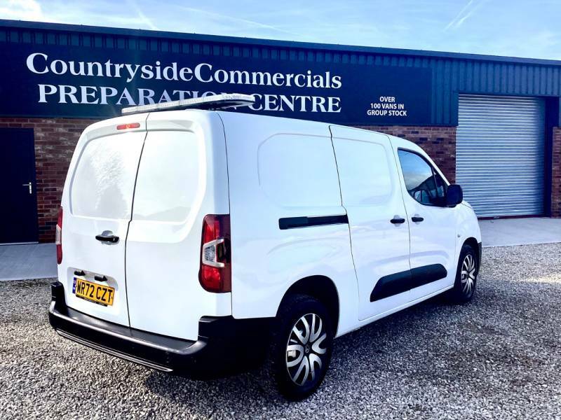 Vauxhall Combo 2300 1.5 Turbo D 100Ps H1 Dynamic Crew Van - 2022 WR72CZT White #3