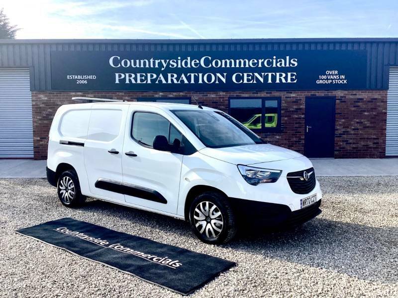 Vauxhall Combo 2300 1.5 Turbo D 100Ps H1 Dynamic Crew Van - 2022 White