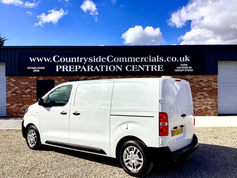Vauxhall Vivaro 2700 1.5D 120Ps Dynamic H1 Van - 2020 70 DY70OKF White #3