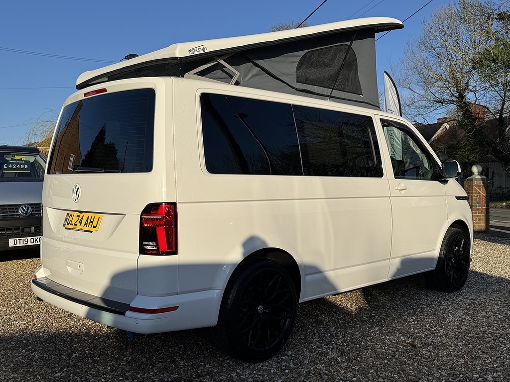 Volkswagen Transporter T6.1 T28 150 Swb Dsg Highline White #3
