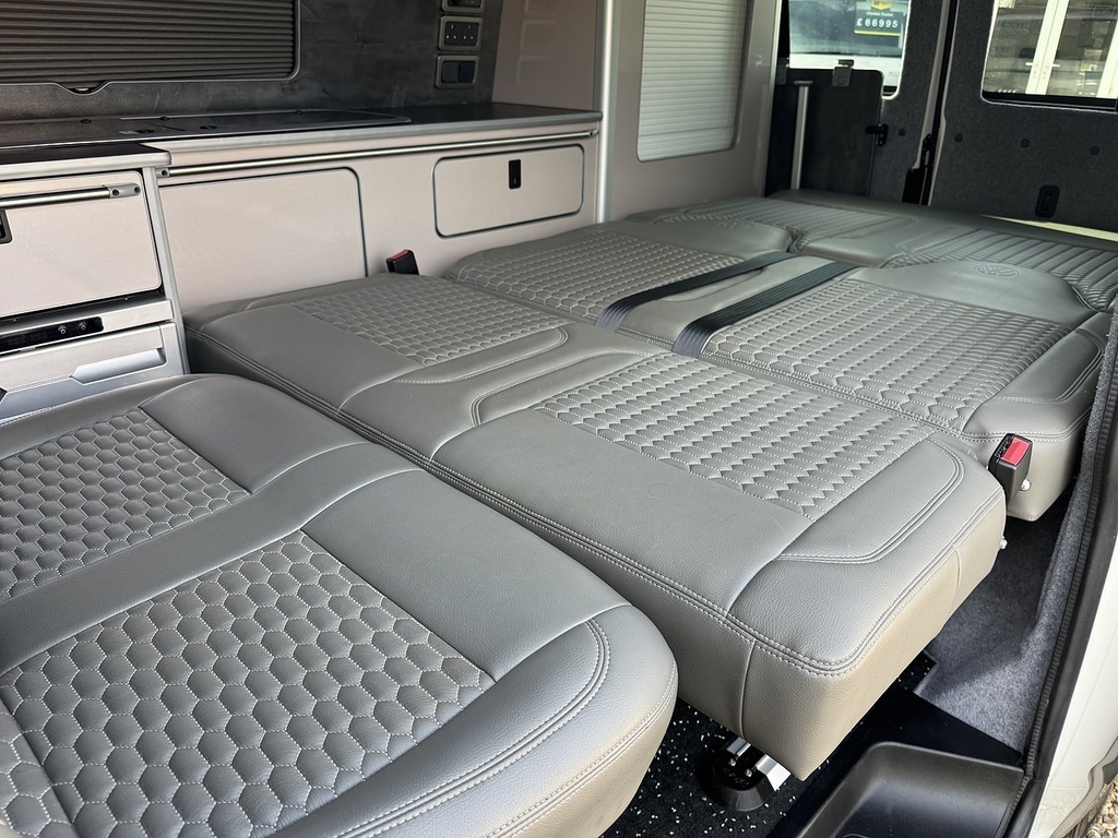 Volkswagen Transporter T6.1 T28 110 Swb VK20XDR White #5