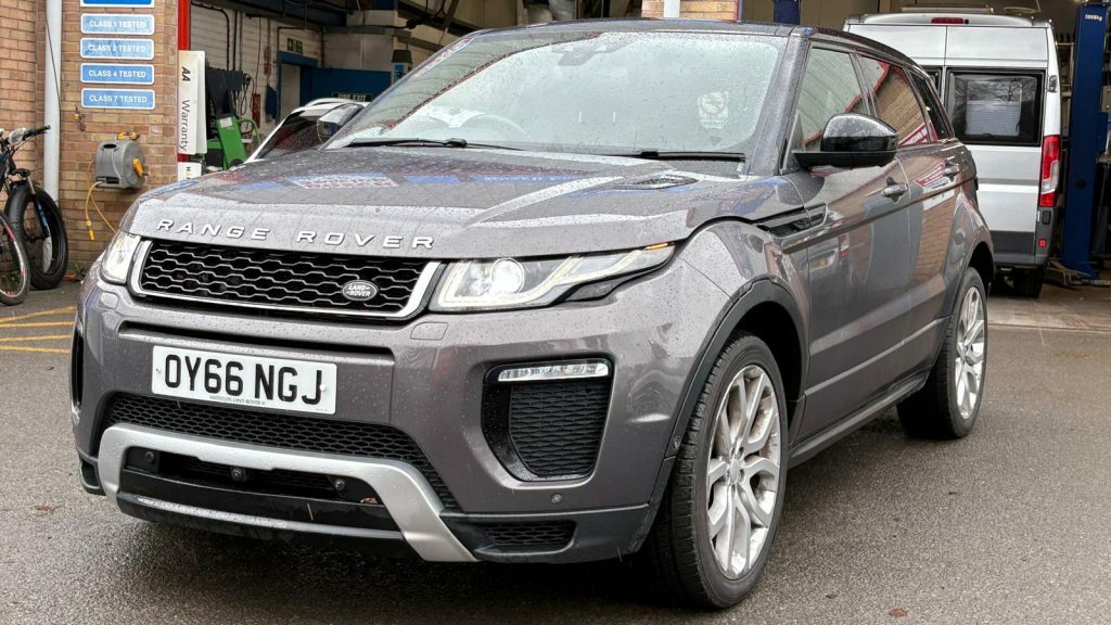 Land Rover Range Rover Evoque 2.0 Td4 Hse OY66NGJ #2