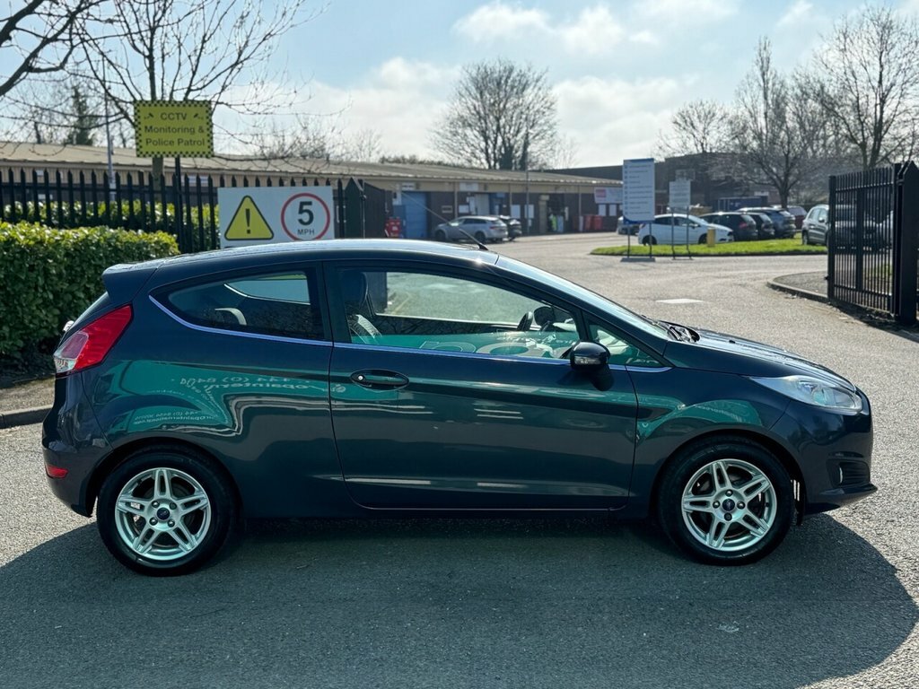 Ford Fiesta 1.3L Zetec KW63YUK Grey #2
