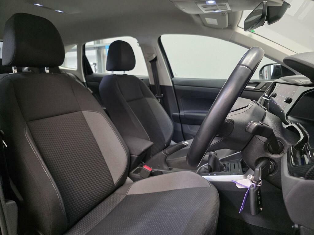 Volkswagen Taigo 1.0 Tsi Life Euro 6 Ss PF22KCE Black #2