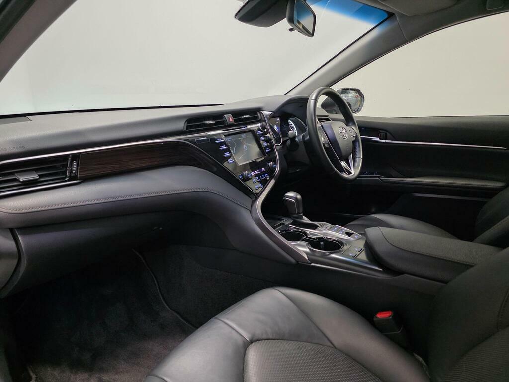 Toyota Camry 2.5 Vvt-h Design Cvt Euro 6 Ss Silver #6