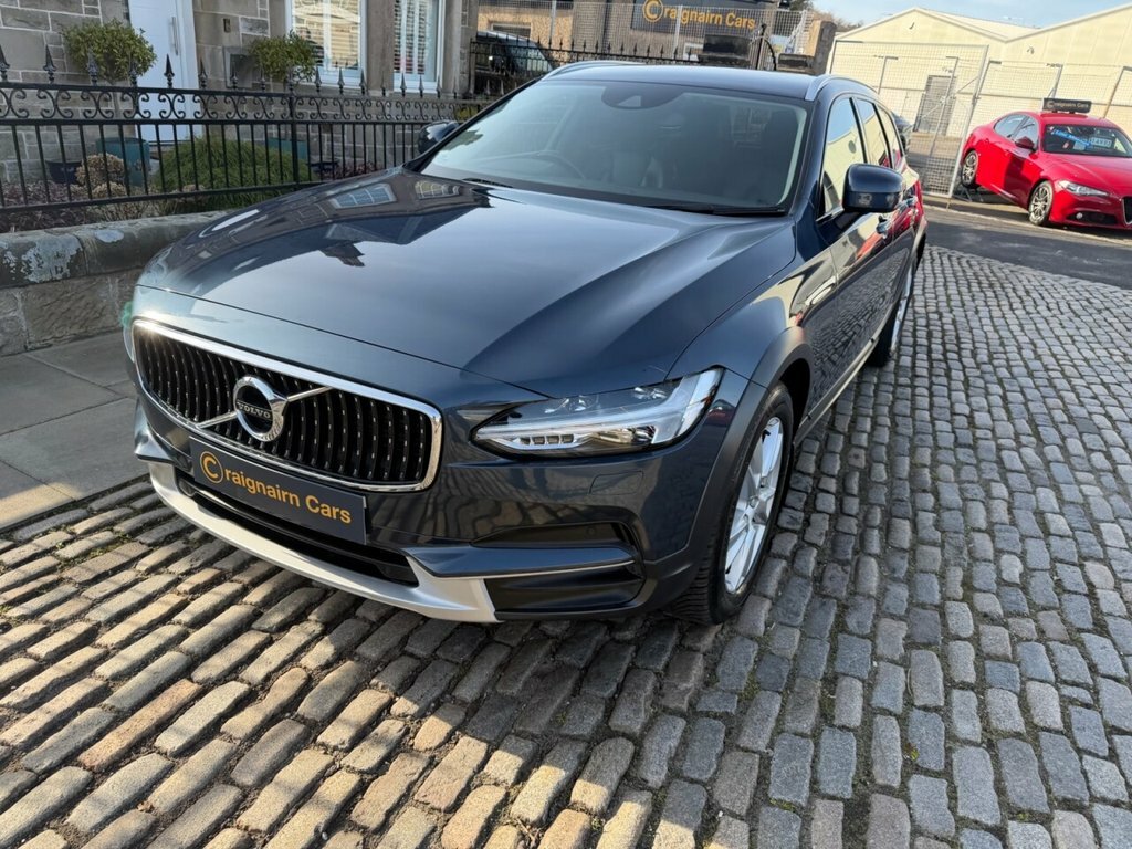 Volvo V90 Cross Country Estate KM67JXV Blue #6
