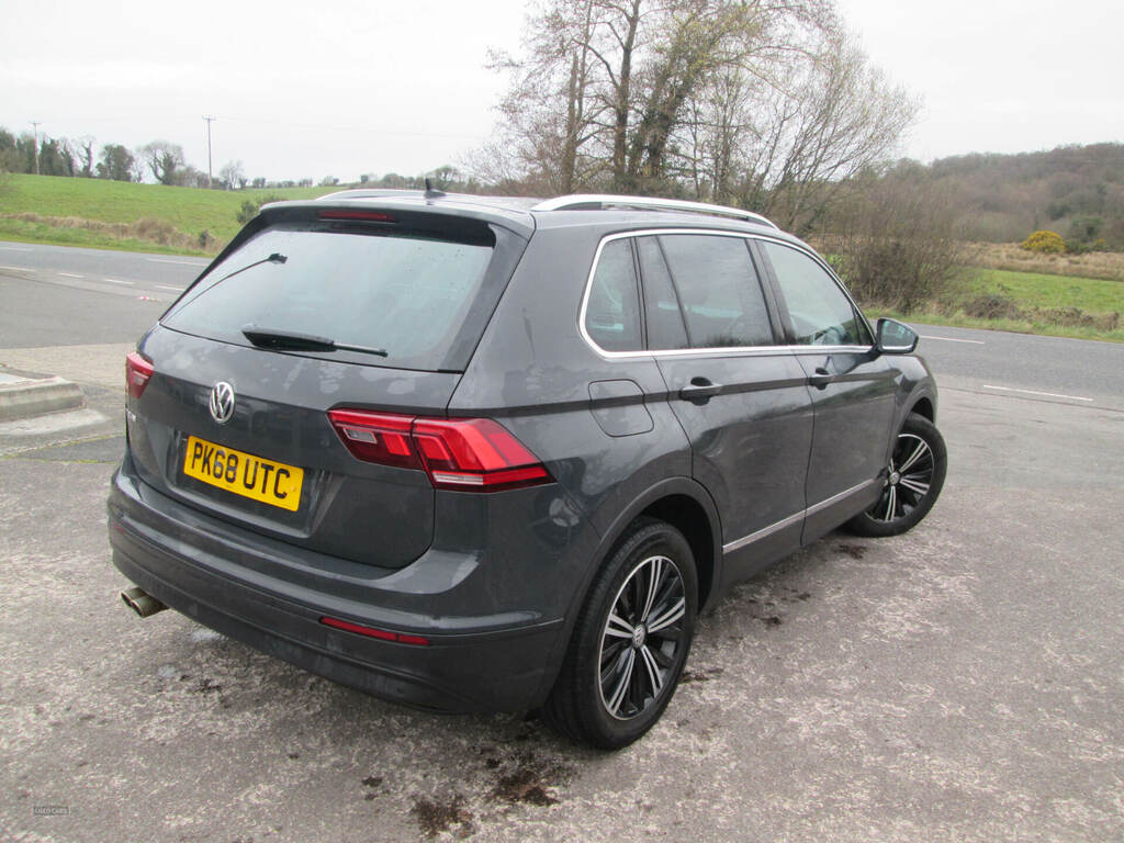 Volkswagen Tiguan 2.0 Tdi 150 Se Nav PK68UTC Grey #4