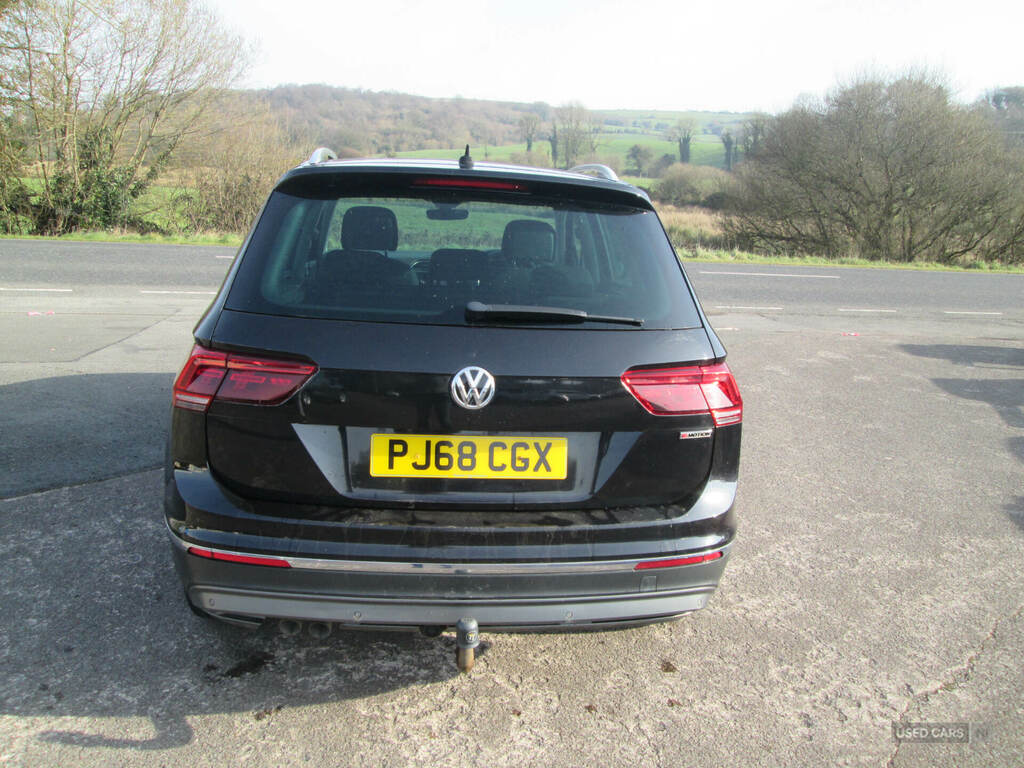 Volkswagen Tiguan 2.0 Tdi 150 4Motion Sel PJ68CGX Black #6