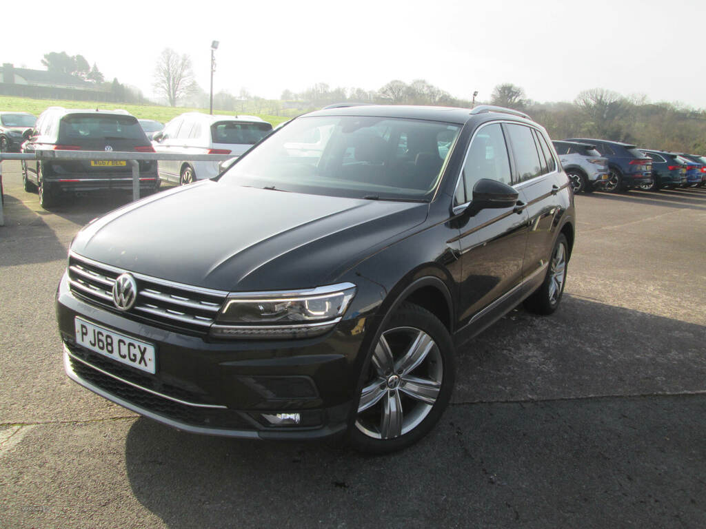Volkswagen Tiguan 2.0 Tdi 150 4Motion Sel PJ68CGX Black #2