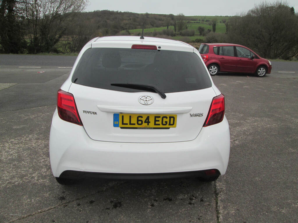Toyota Yaris 1.4 D-4d Icon White #6