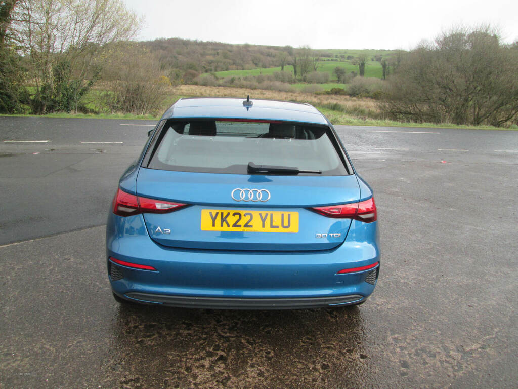 Audi A3 30 Tdi Technik YK22YLU Blue #6