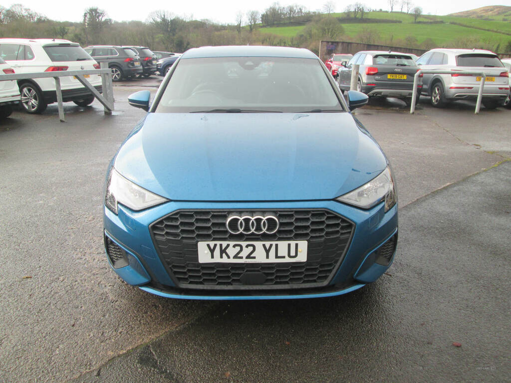 Audi A3 30 Tdi Technik YK22YLU Blue #3