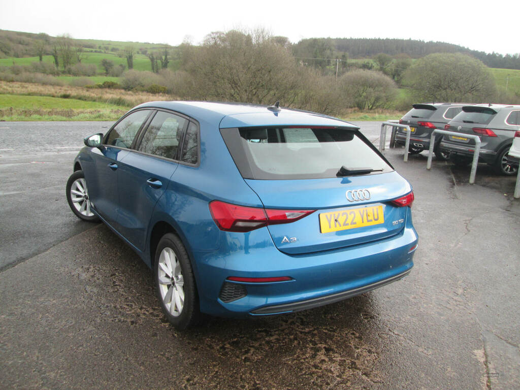 Audi A3 30 Tdi Technik YK22YLU Blue #4