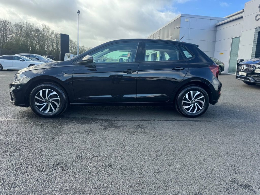Volkswagen Polo 1L Life AVZ5426 Black #2