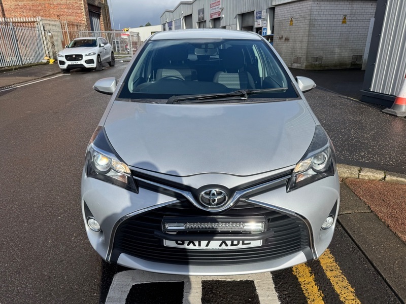 Toyota Yaris 1.4D-4d 16V 90Bhp Euro Silver #5