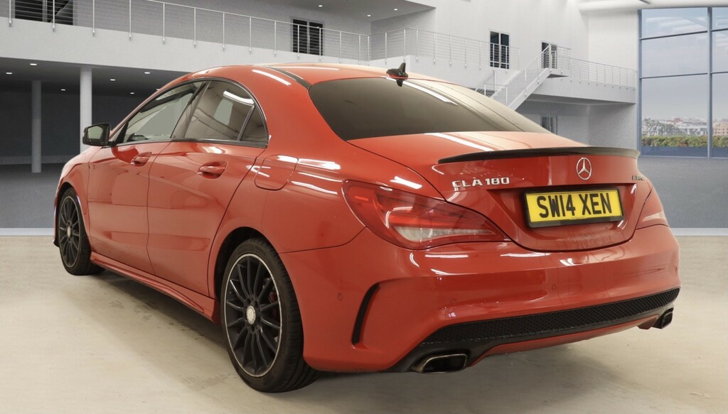 Mercedes-Benz CLA Class 1.6 Cla180 Amg Sport Red #3