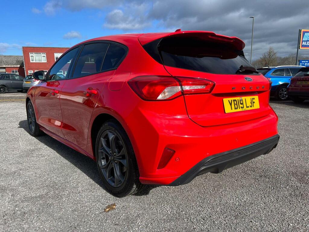 Ford Focus Hatchback 1.0T Ecoboost St-line Euro 6 Ss YD19LJF Red #2