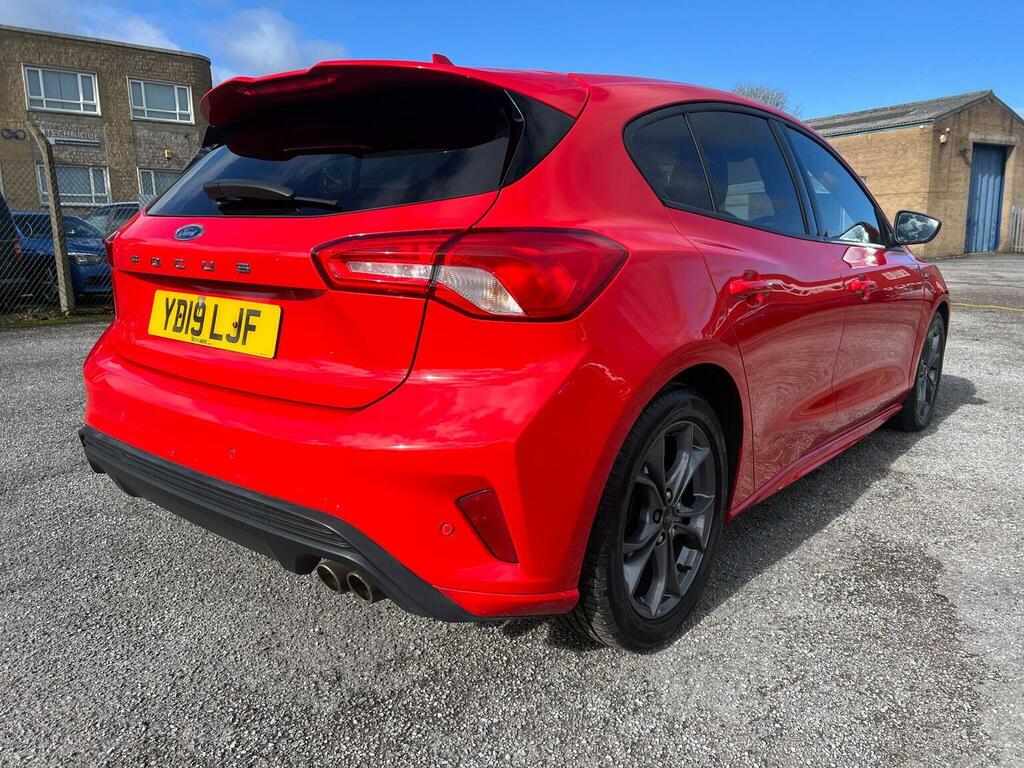 Ford Focus Hatchback 1.0T Ecoboost St-line Euro 6 Ss YD19LJF Red #4