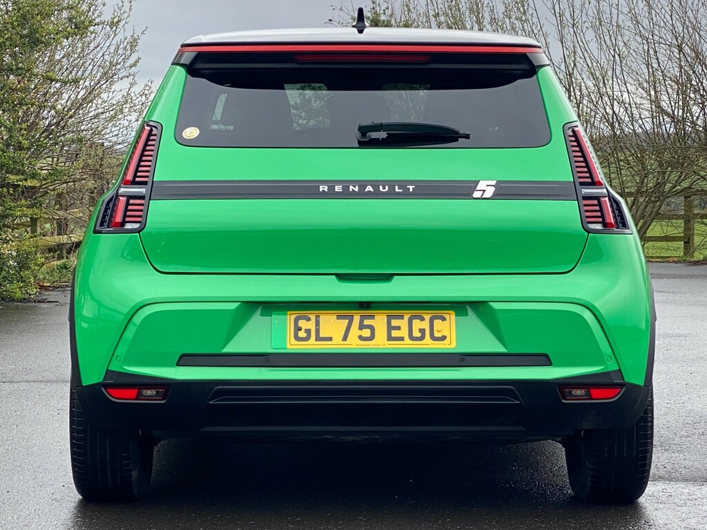 Renault 5 Electric Black #33