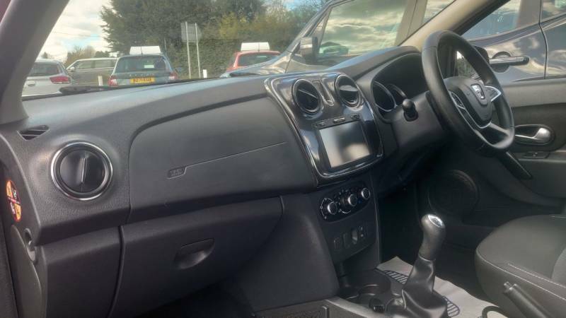 Dacia Logan 1.5 Dci Laureate - 2017 17 Red #5
