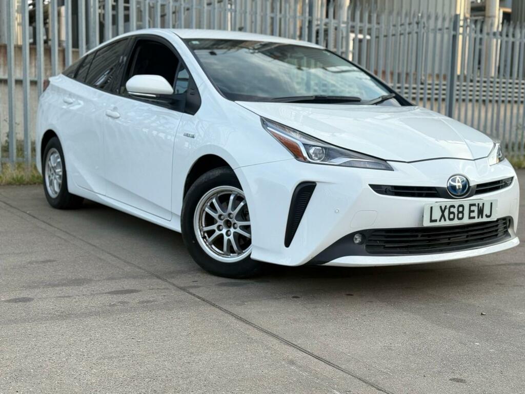 Toyota Prius 1.8 Vvt-h Active Hatchback Hybrid Cvt E White
