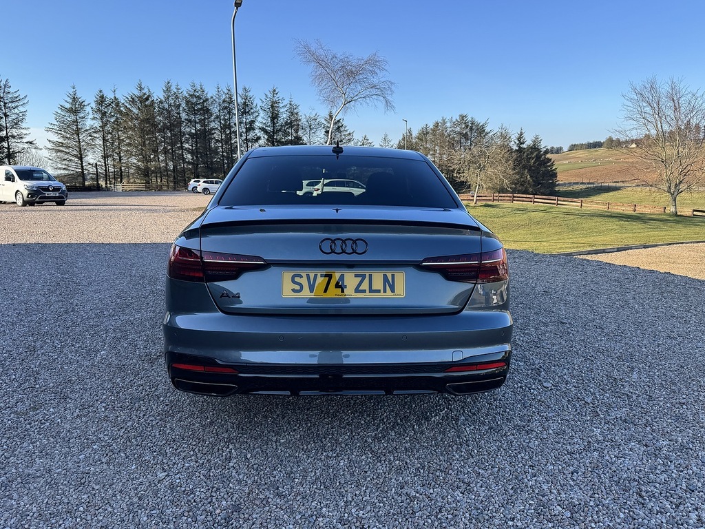 Audi A4 Saloon SV74ZLN Grey #5