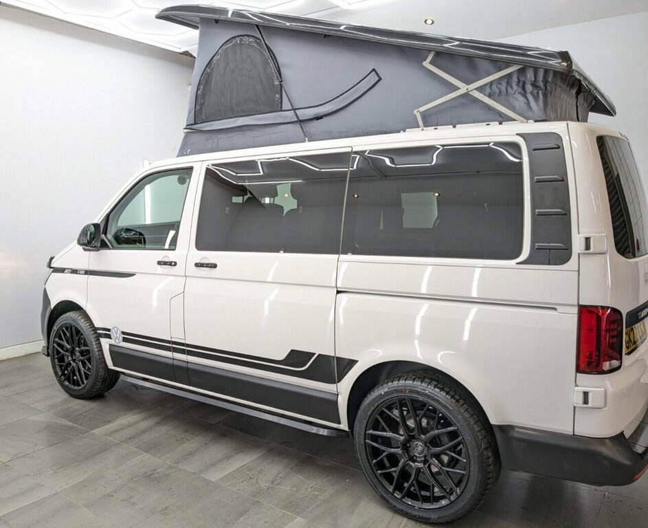 Volkswagen Transporter 2L Startline GK22LGJ White #6