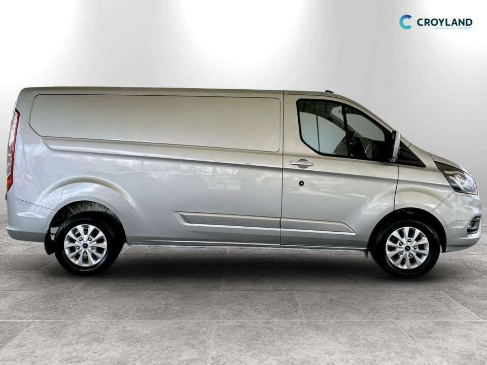 Ford Transit Custom 2L Limited Van DN73RUR Silver #2