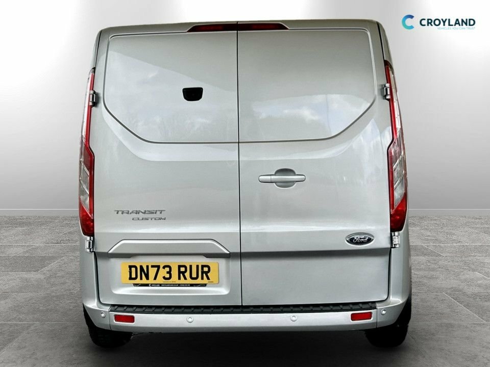 Ford Transit Custom 2L Limited Van DN73RUR Silver #4