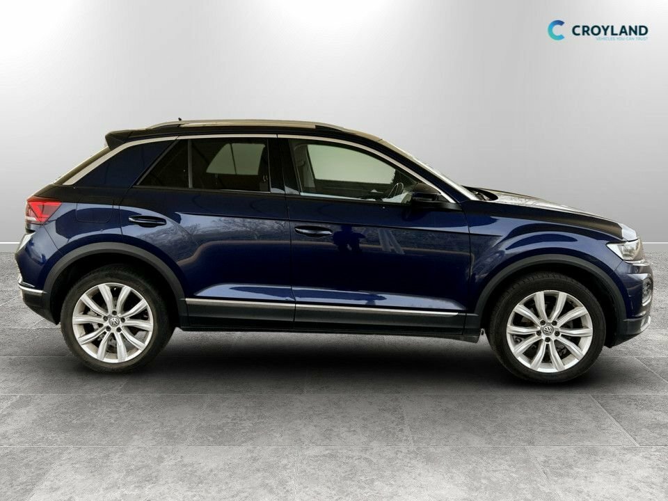 Volkswagen T-Roc 1L Sel DC68DDU Blue #2