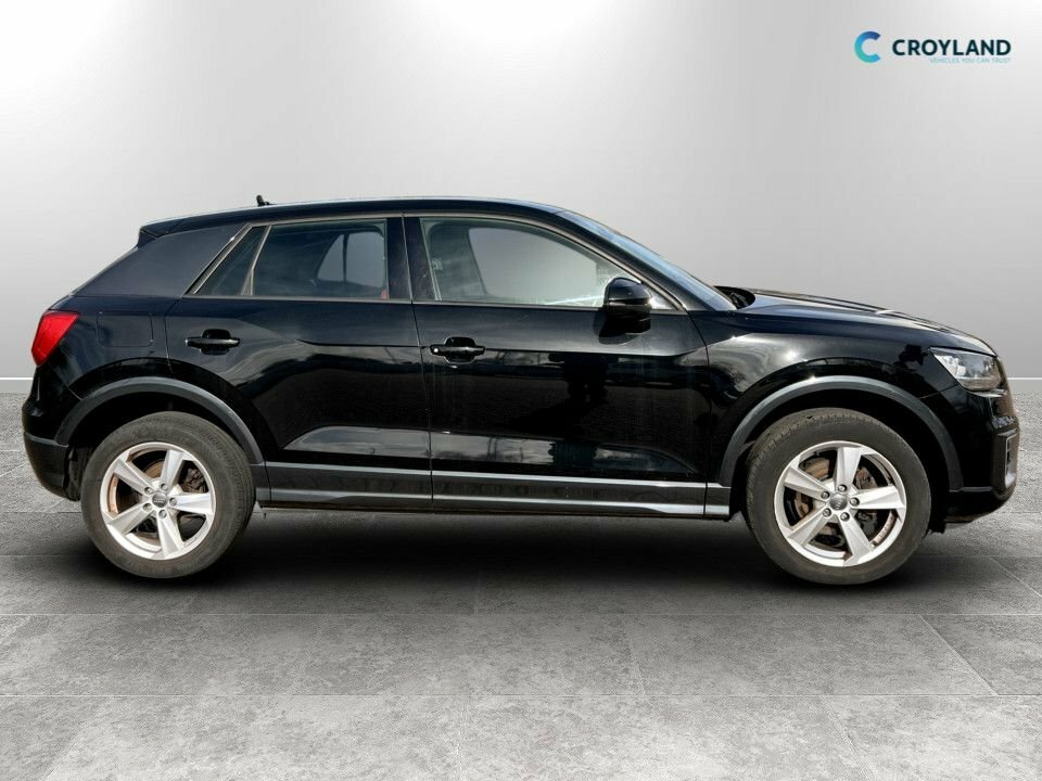 Audi Q2 1L Sport SW70ETZ Black #2