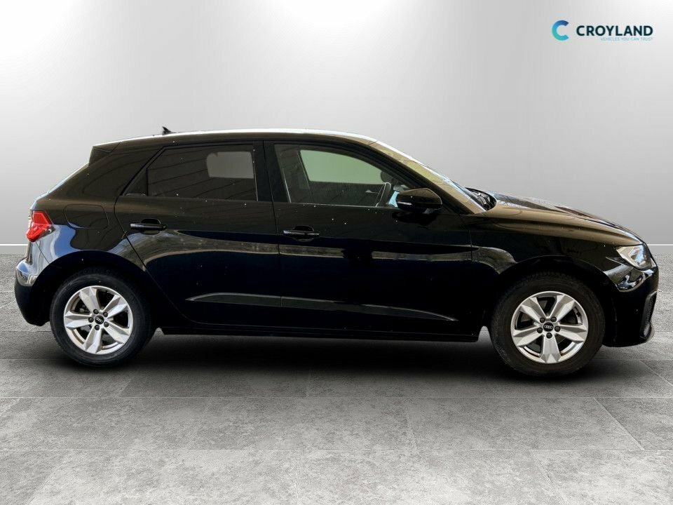 Audi A1 1L Technik FT21TVW Black #2