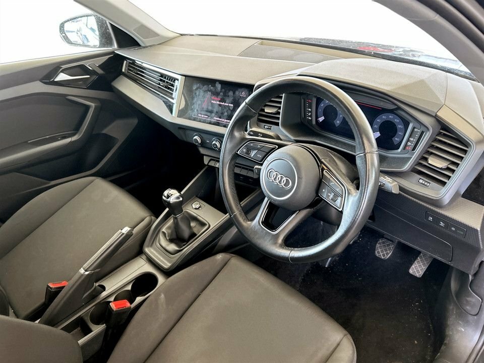 Audi A1 1L Technik FT21TVW Black #5