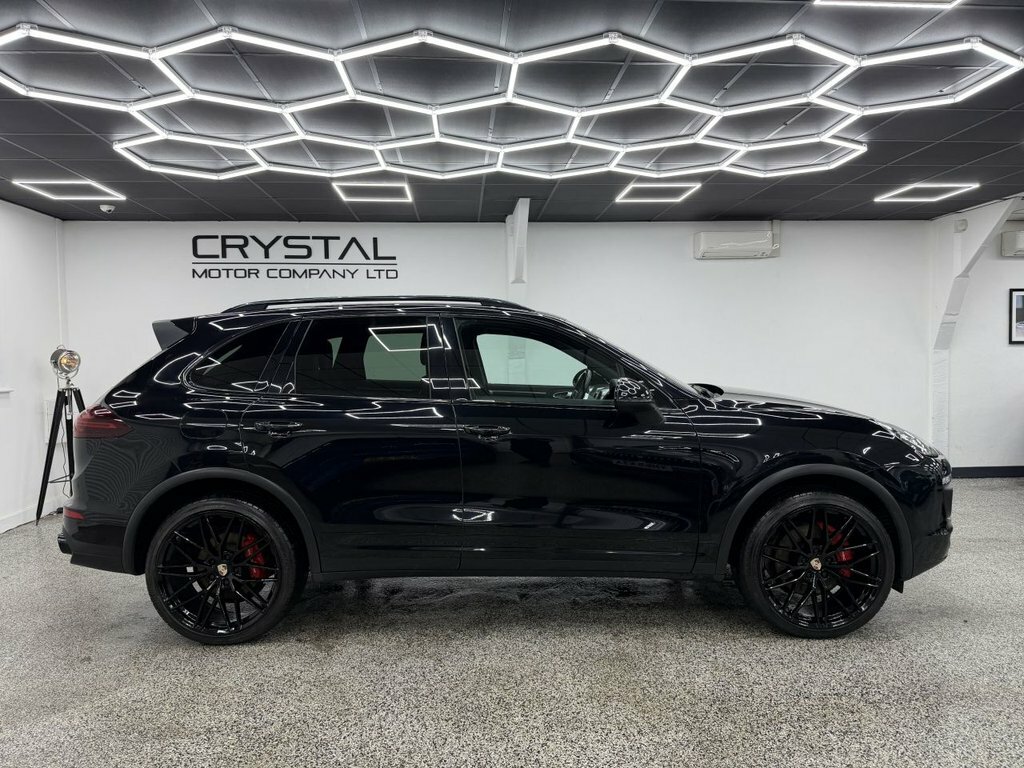 Porsche Cayenne 4.2L S Black #2