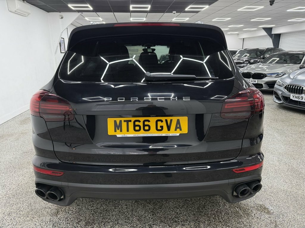 Porsche Cayenne 4.2L S Black #4