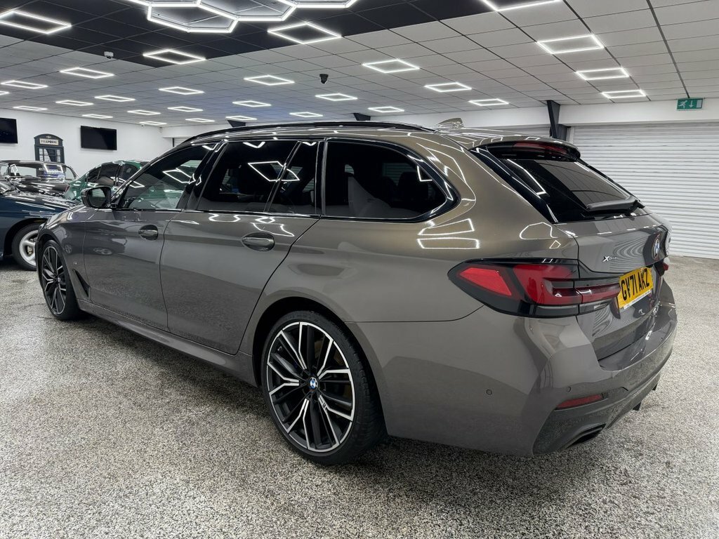 BMW 5 Series 3L M Sport GV71AKZ Grey #5