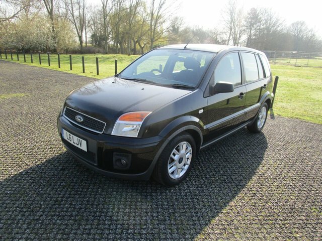 Ford Fusion Hatchback Black #4