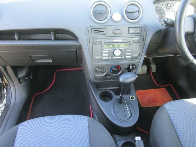 Ford Fusion Hatchback Black #6
