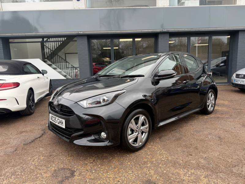 Toyota Yaris 1.5 Hybrid Icon Cvt - Rear Camera - Apple Car Grey