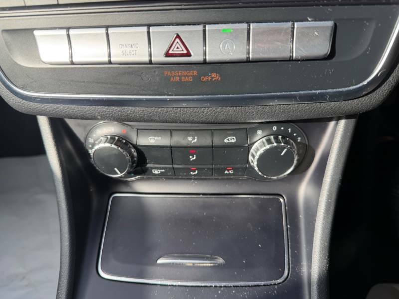 Mercedes-Benz GLA Class Gla 180 Urban Edition - Rear Camera - Car Play WR19MTE Black #5