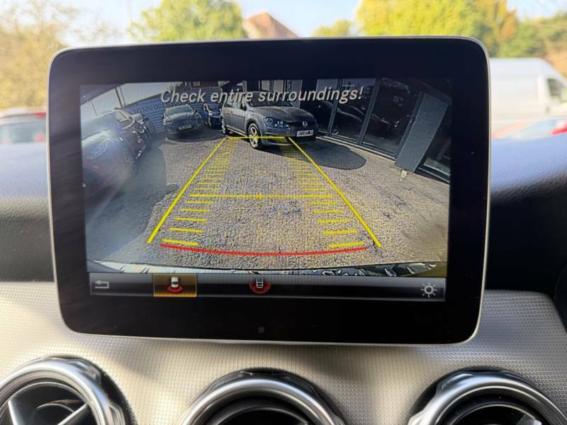 Mercedes-Benz GLA Class Gla 180 Urban Edition - Rear Camera - Car Play WR19MTE Black #3